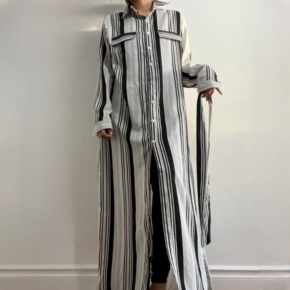 Striped maxi dress with belt. - Picture 3 of 6